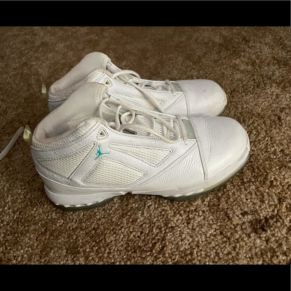 Retro Jordan 16s